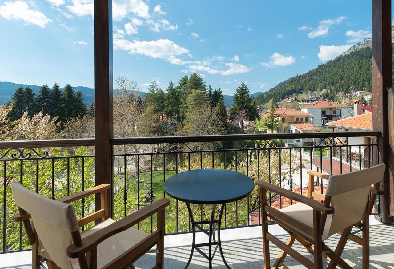Hotel Dryades Eláti Екстериор снимка