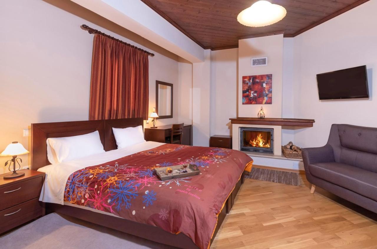 Hotel Dryades Eláti Екстериор снимка