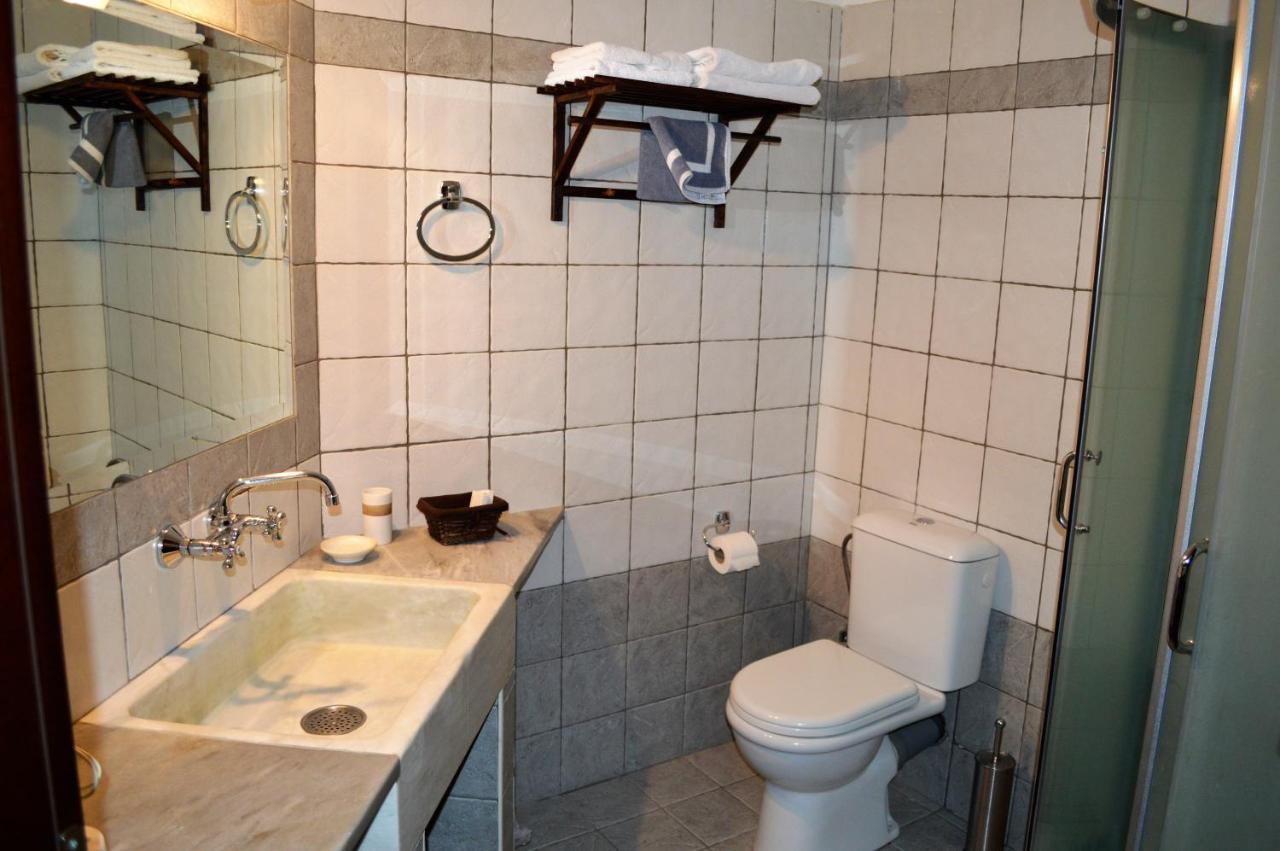 Hotel Dryades Eláti Екстериор снимка