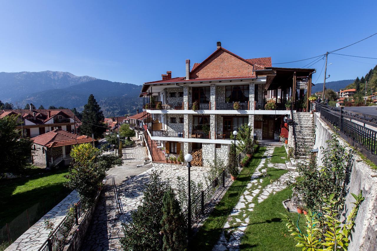 Hotel Dryades Eláti Екстериор снимка