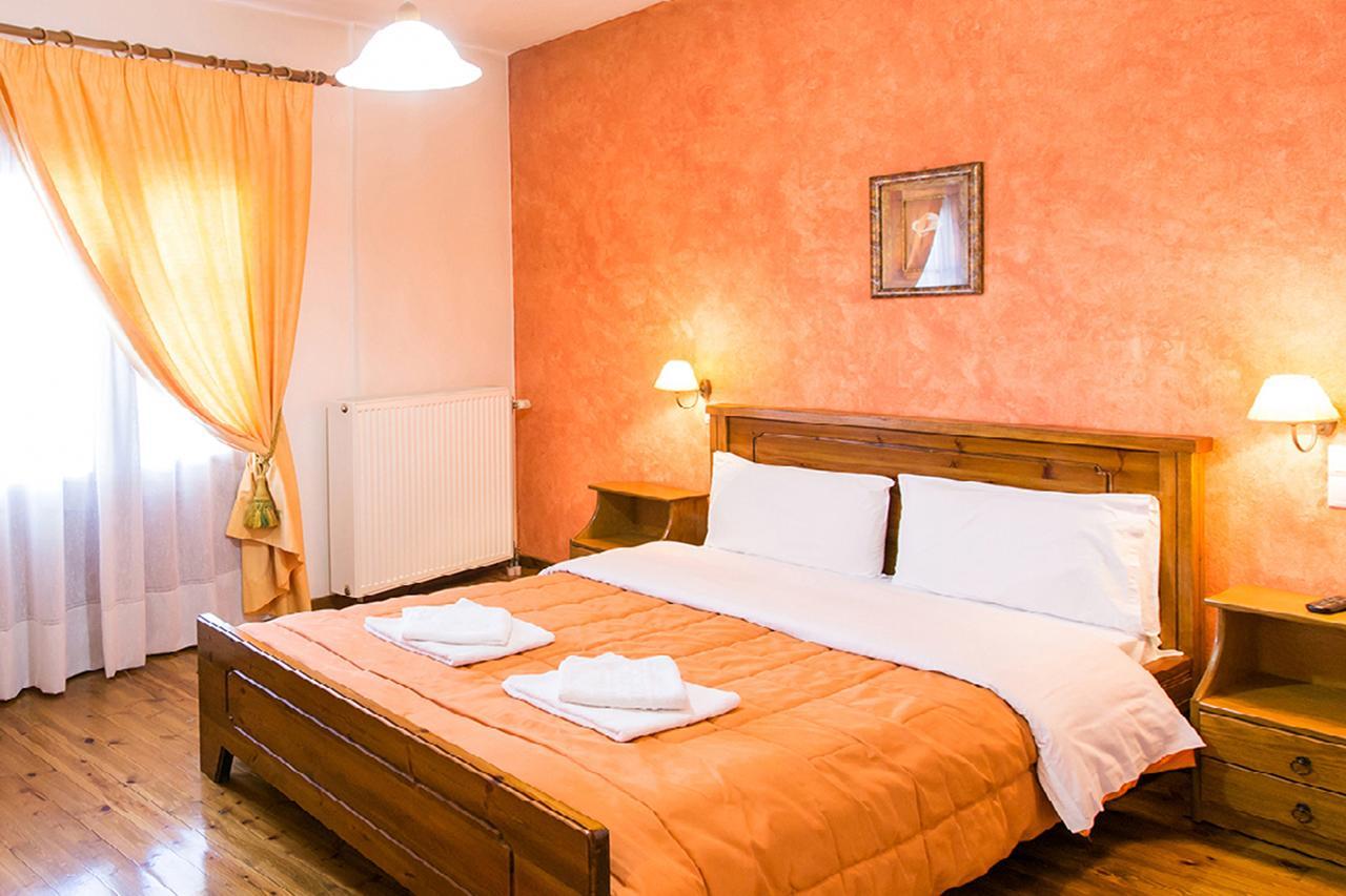 Hotel Dryades Eláti Екстериор снимка
